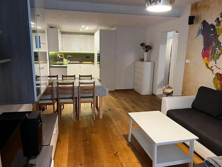 Porec, Tolle 3 Zi-Whg, Sehr Zentral, Top Zustand! Mit Internet Und W-Lan! Croatia
